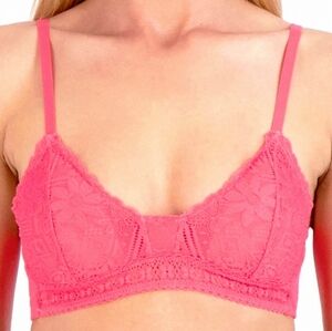 No Boundaries Women's Triangle Floral Lace Bralette